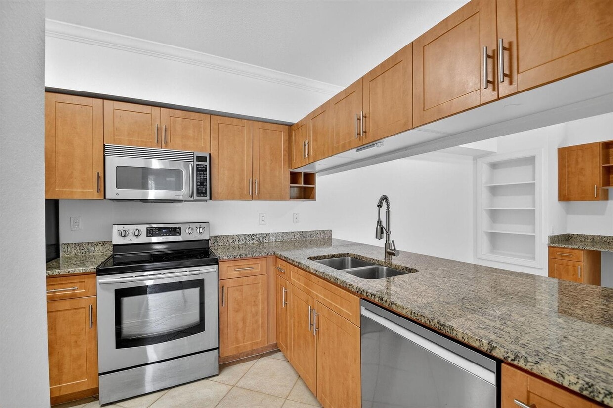 Primary Photo - 6511 Emerald Dunes Dr