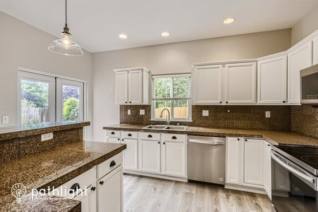 Building Photo - 11805 1st Place Southeast, Lake Stevens, W...