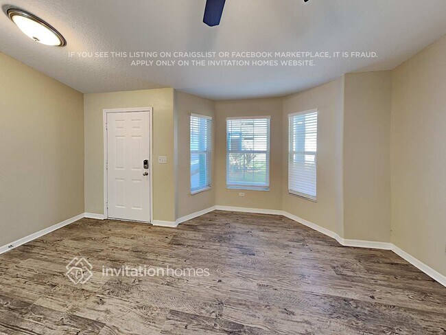 Foto del edificio - 3827 Springlake Village Ct