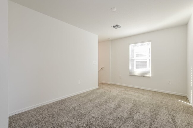 Building Photo - 1220 Tyler Lp