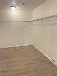 Foto del edificio - 1616 Summerwoods Cir