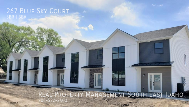 Building Photo - Brand New Contemporary Condo in Upscale Pe...