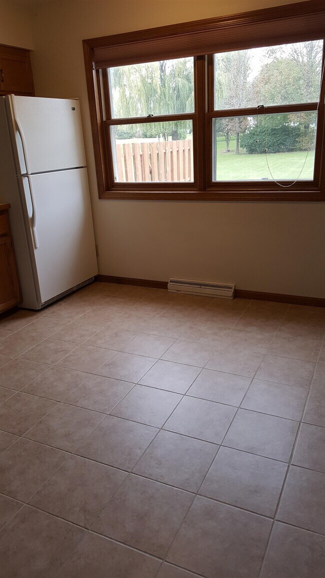 Foto del edificio - 7006 Longmeadow Rd