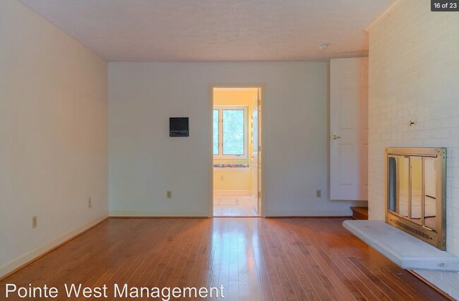 Foto del edificio - 1602 Greenwood Dr