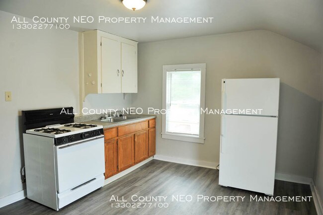 Foto del edificio - 654 Sherman St