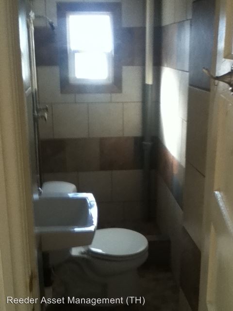 Foto del edificio - 43 W 1st S