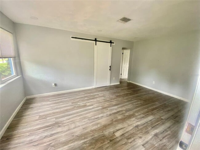 Building Photo - 332 S Seneca Blvd