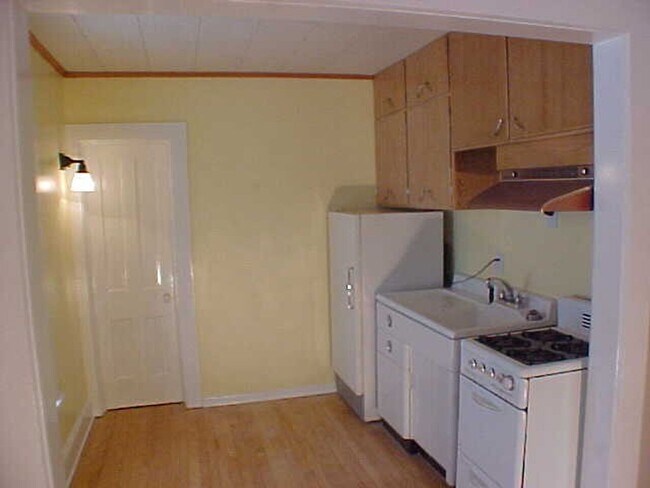 Foto del edificio - 215 E Mifflin St