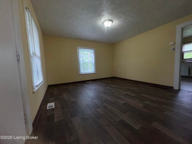 Building Photo - 751 Van Buren Rd