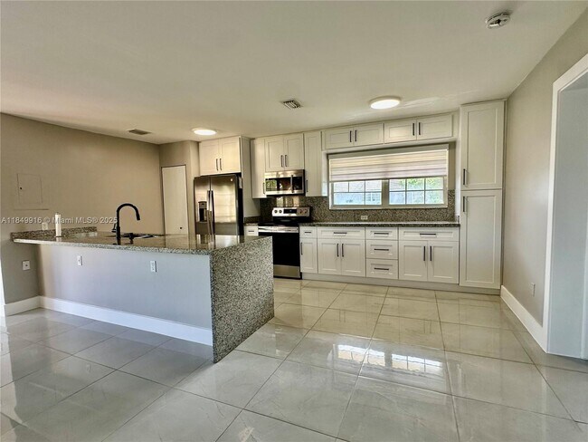 Foto del edificio - 15635 SW 74th Cir Dr