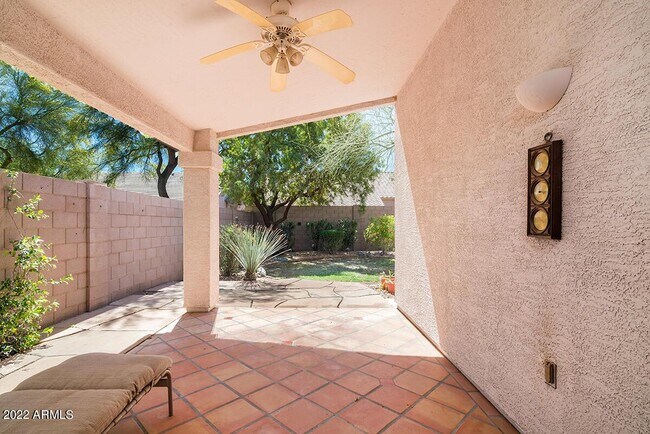 Foto del edificio - 4715 E Briarwood Terrace