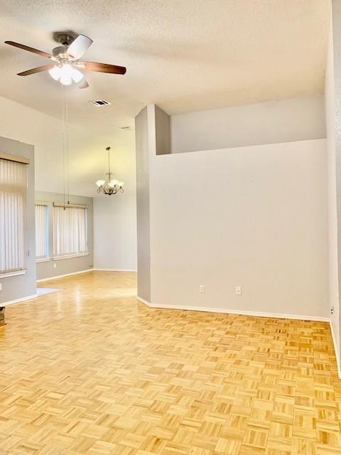 Foto del edificio - 4213 Red Spruce Ln