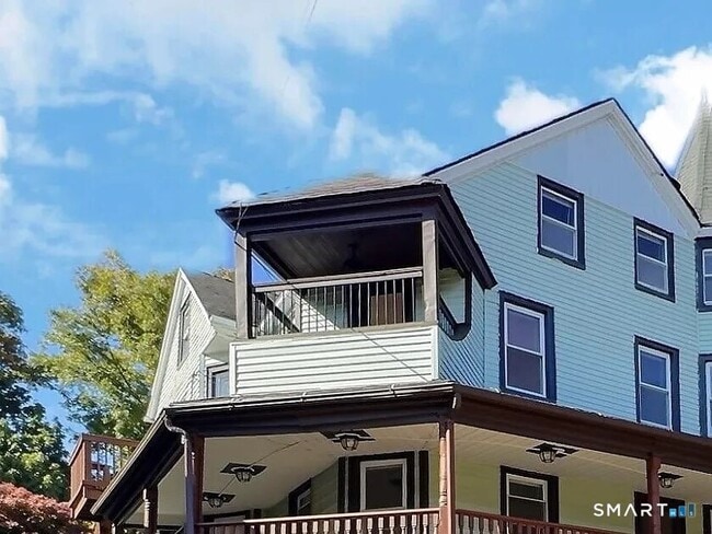 Building Photo - 93 Seaside Ave