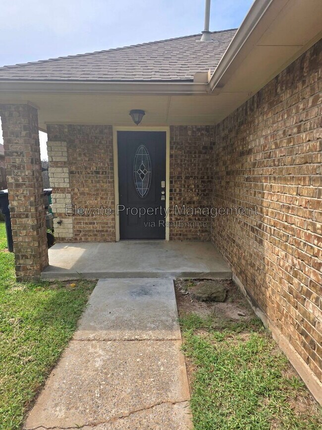Building Photo - 804 SW 151st St
