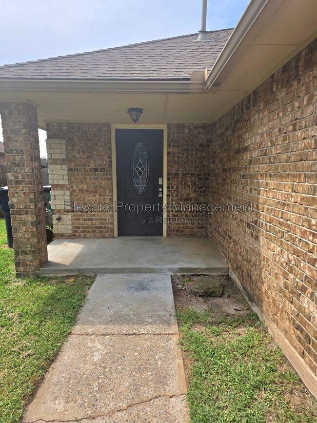 Photo - 804 Southwest 151st Street Apartment