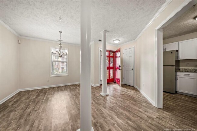 Foto del edificio - 380 Bubble Creek Ct