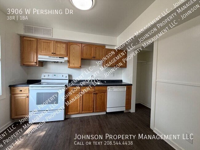 Foto del edificio - 3906 Pershing Dr