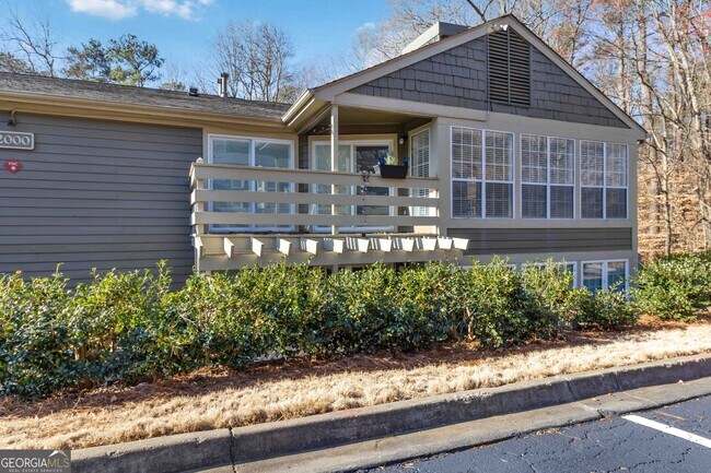 Foto del edificio - 2006 Riverview Dr