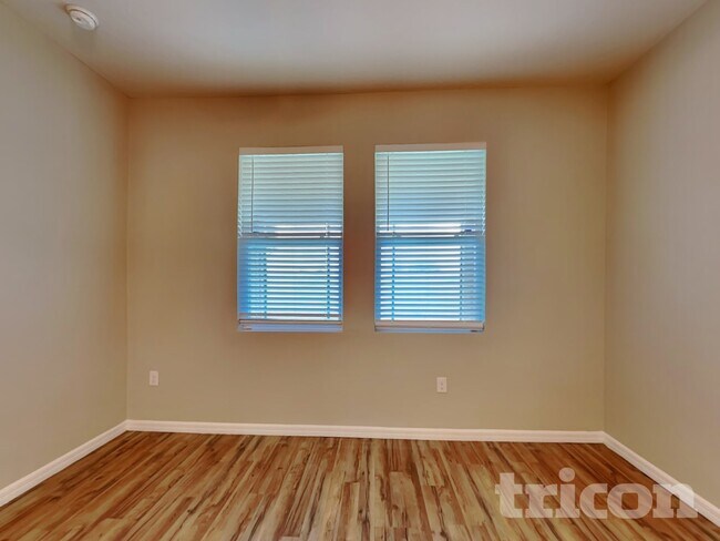 Foto del edificio - 2361 Sanderling St