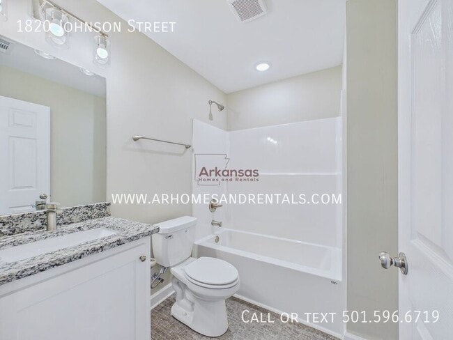 Foto del edificio - 1820 Johnson St