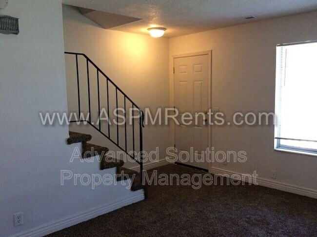 Building Photo - 221-227 S 1500 W