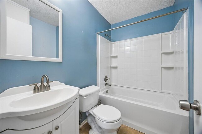 Foto del edificio - 8106 Sonnet Ave