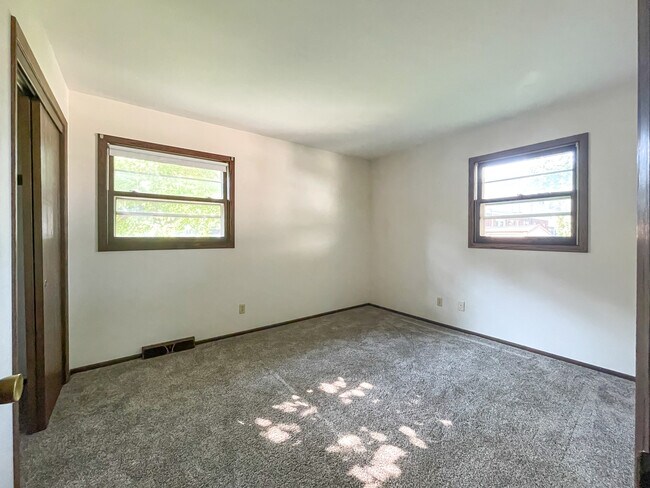 Foto del edificio - 9522 W Howard Ave