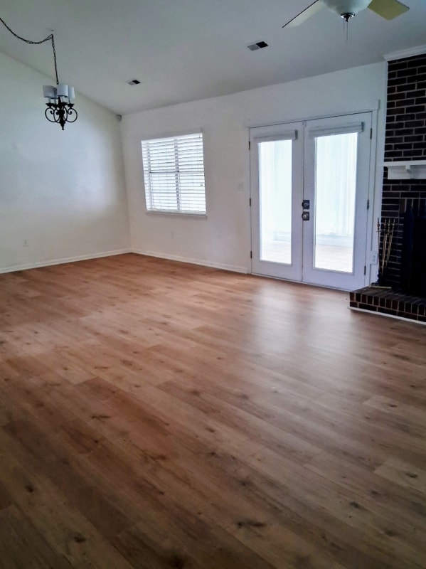 Building Photo - 3930 Saxonbury Way