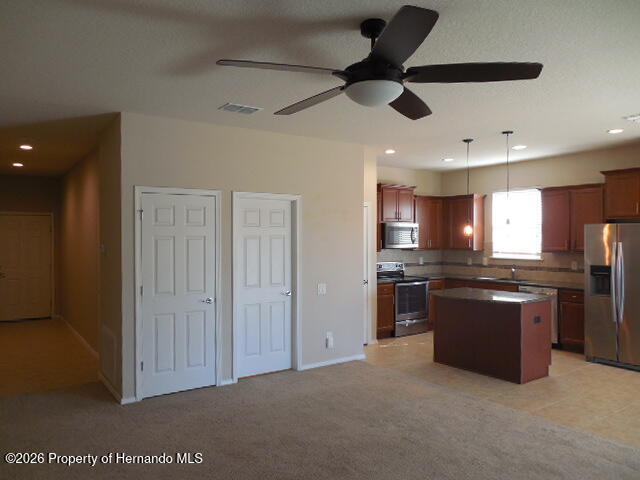 Foto del edificio - 1706 Trillium Blvd