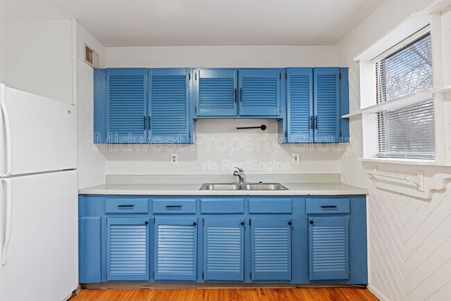 Foto del edificio - 1414 E Pitman Ave