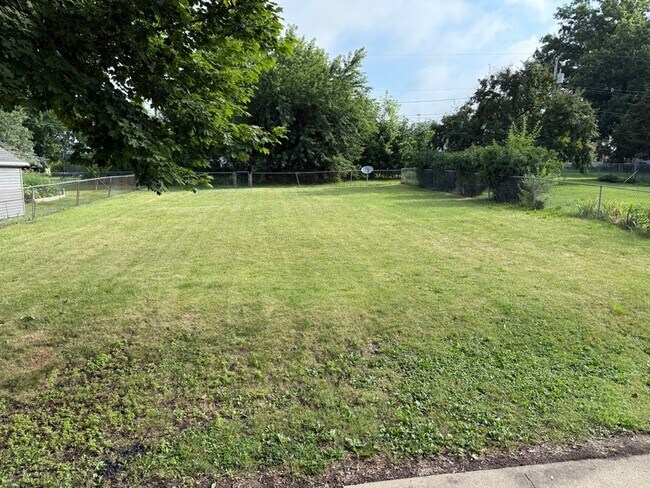 Foto del edificio - 514 36th St NE