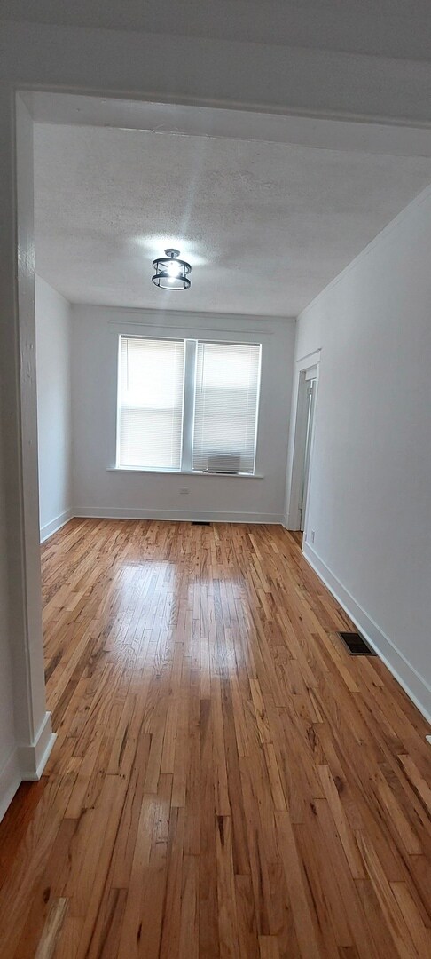 Foto del edificio - 4050 W Hirsch St