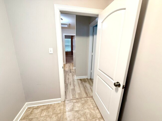 Building Photo - 2857 Cross Landing Dr
