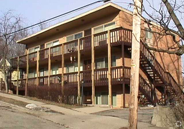 Building Photo - 320 Koch Ave