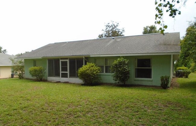 Building Photo - 2857 N Churchill Way