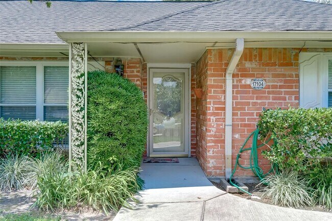 Building Photo - 17104 Blackhawk Blvd