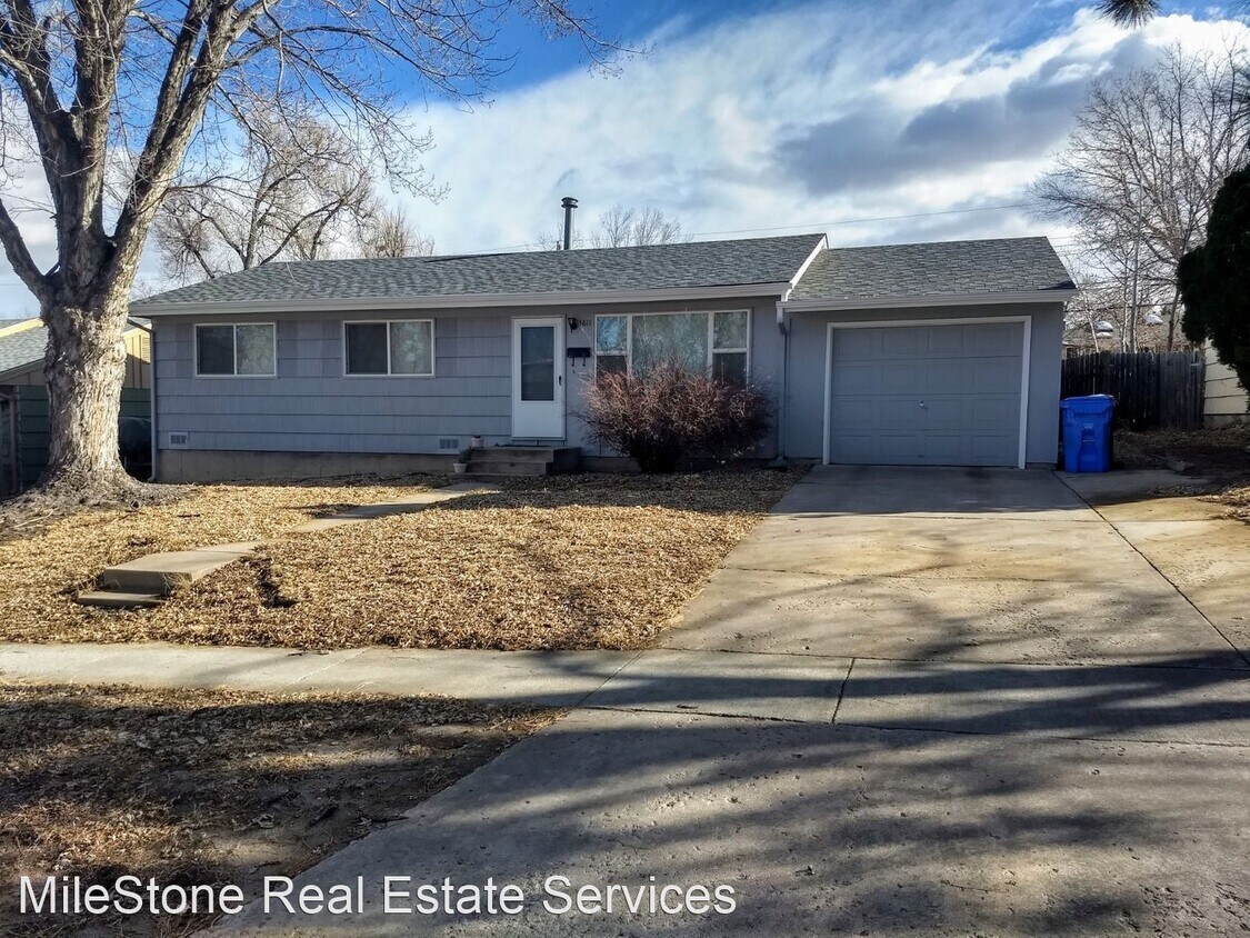 3 br, 1 bath House 1611 Wynkoop Drive House Rental in Colorado
