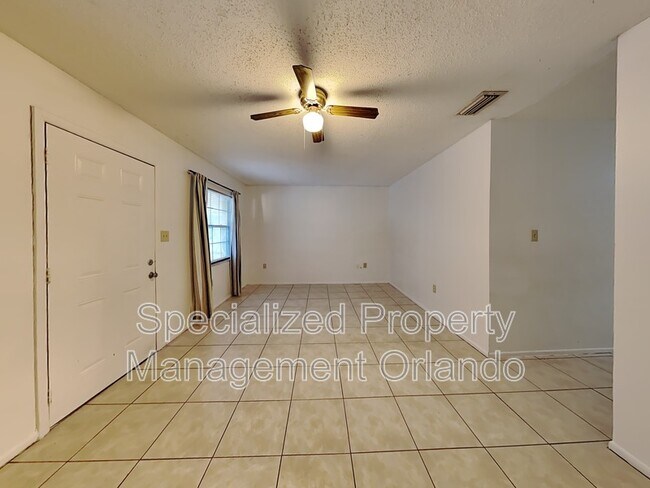 Building Photo - 2438 S Maple Ave
