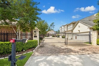 Building Photo - 1321 Whispering Pines Dr