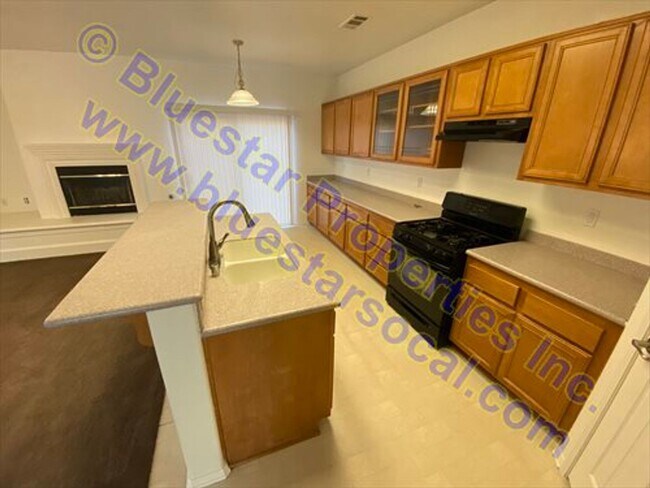 Foto del edificio - Single Level Home with Rear Fenced Yard & ...