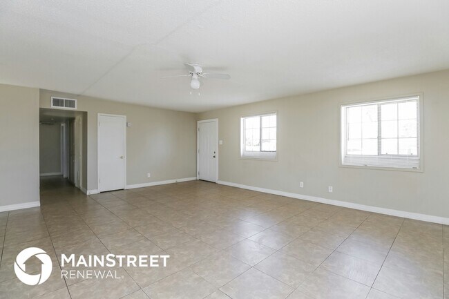 Foto del edificio - 6232 W Rose Ln