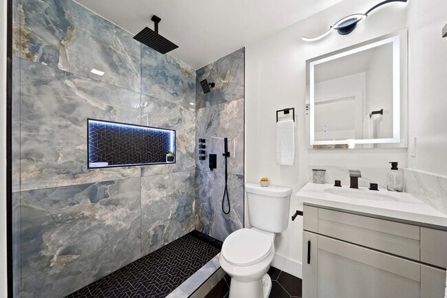 Foto del edificio - Beautiful Modern Home in the heart of North Park/Hillcrest/University Heights