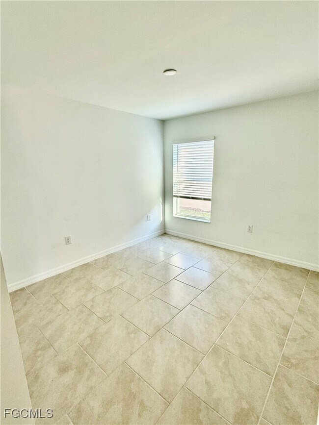 Building Photo - 17712 Paradiso Wy