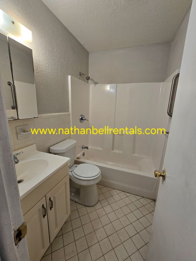 Building Photo - 2485 Cypress Dr