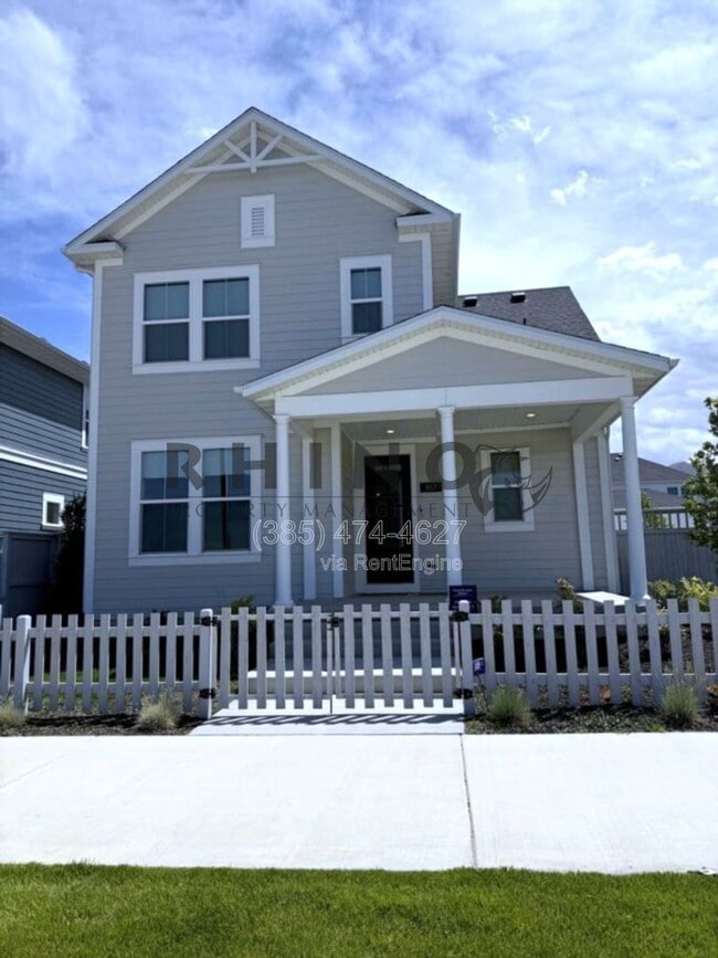 Building Photo - 863 Halvorsen Pkwy