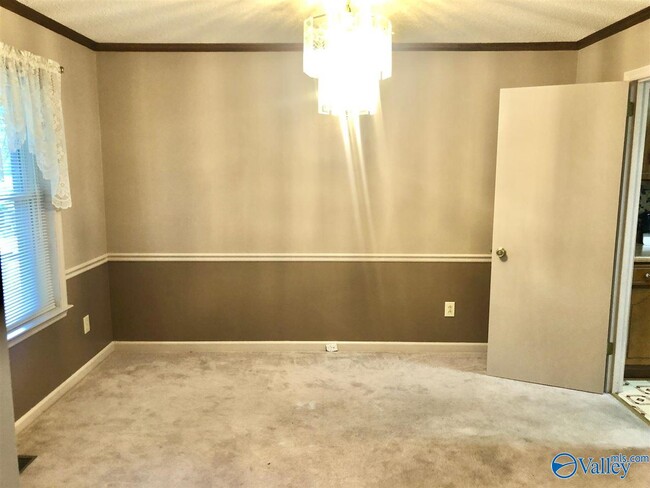 Building Photo - 113 Gaylor Dr