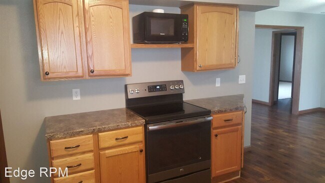 Building Photo - 2 br, 1 bath House - 2735 E Washburn Road