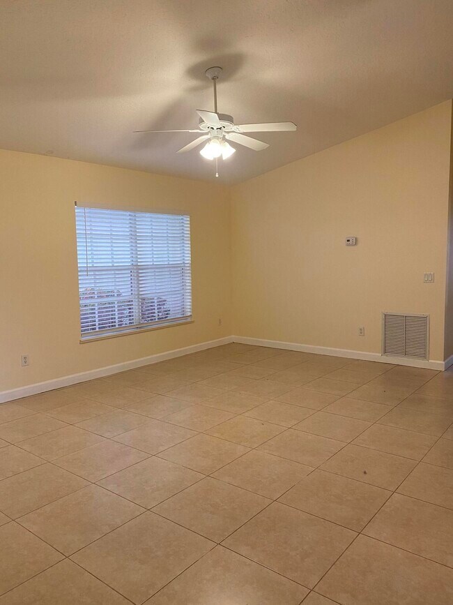 Foto del edificio - 3557 SW Voyager St