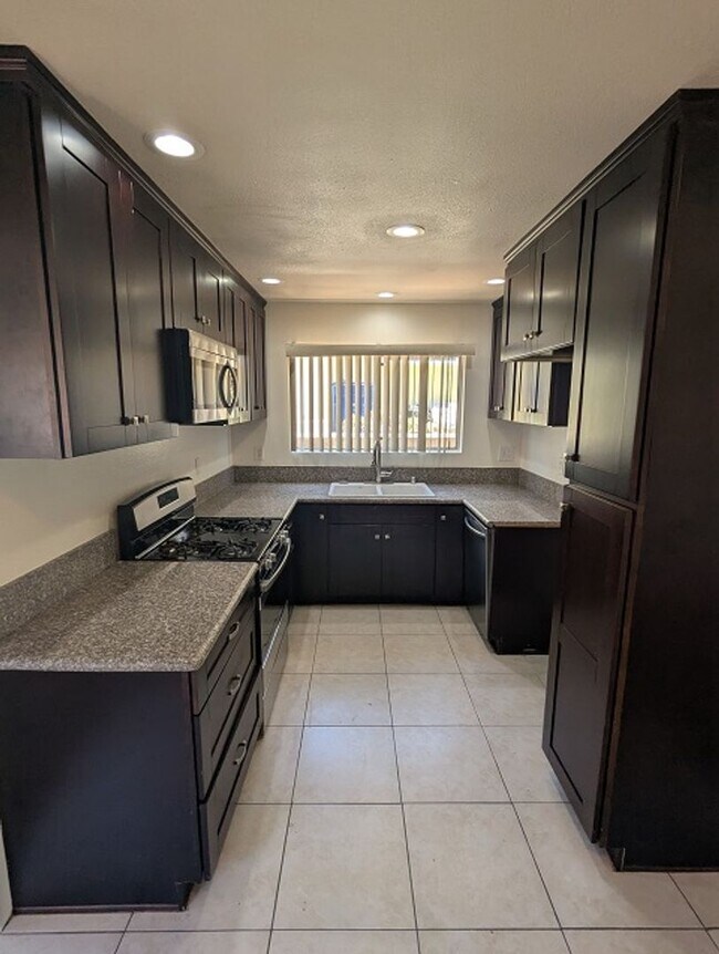 Foto del edificio - 3 Bedroom - 2 Bathroom Single Story Home i...
