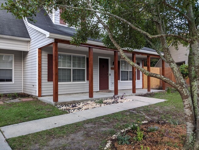 Building Photo - 120 Turnbuckle Ct